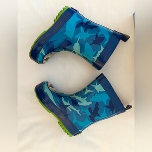 Kids Blue Shark Rain Boots/w matching umbrella!
